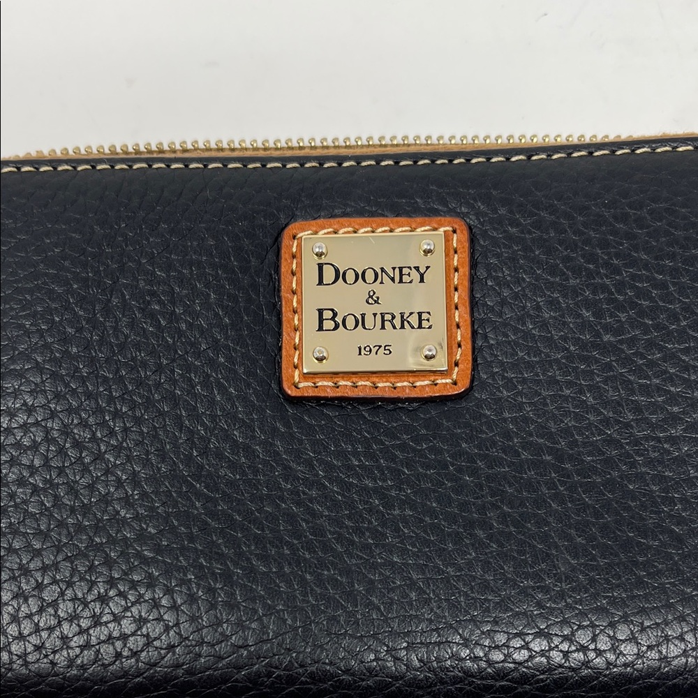 Dooney & Bourke Black and Tan Wallet - Picture 2 of 6